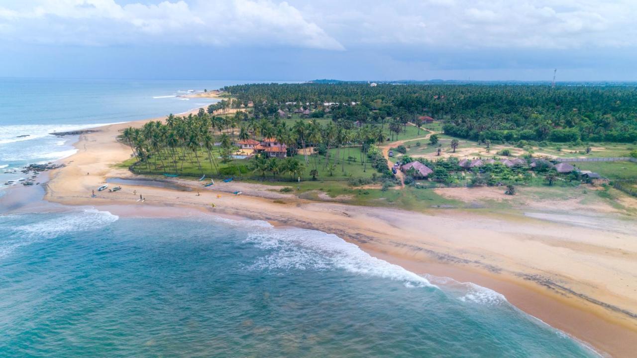 Blue Waters Hotel Arugam Bay Exterior foto