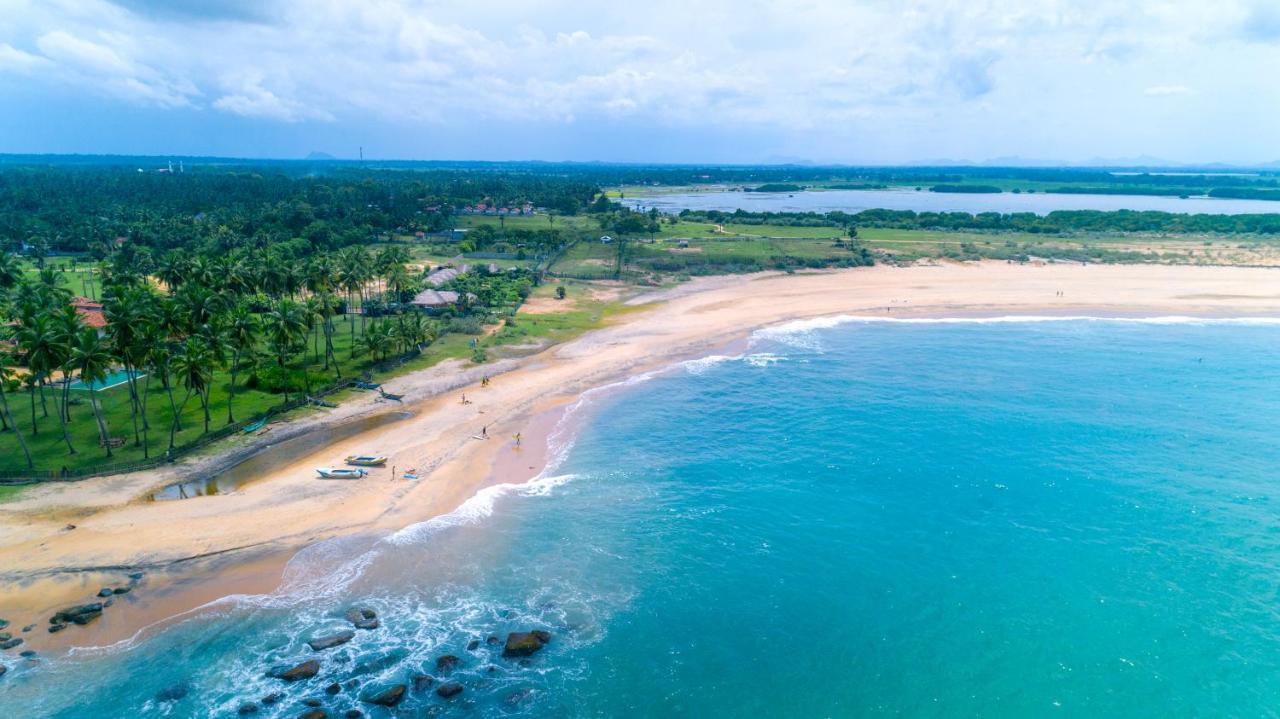 Blue Waters Hotel Arugam Bay Exterior foto
