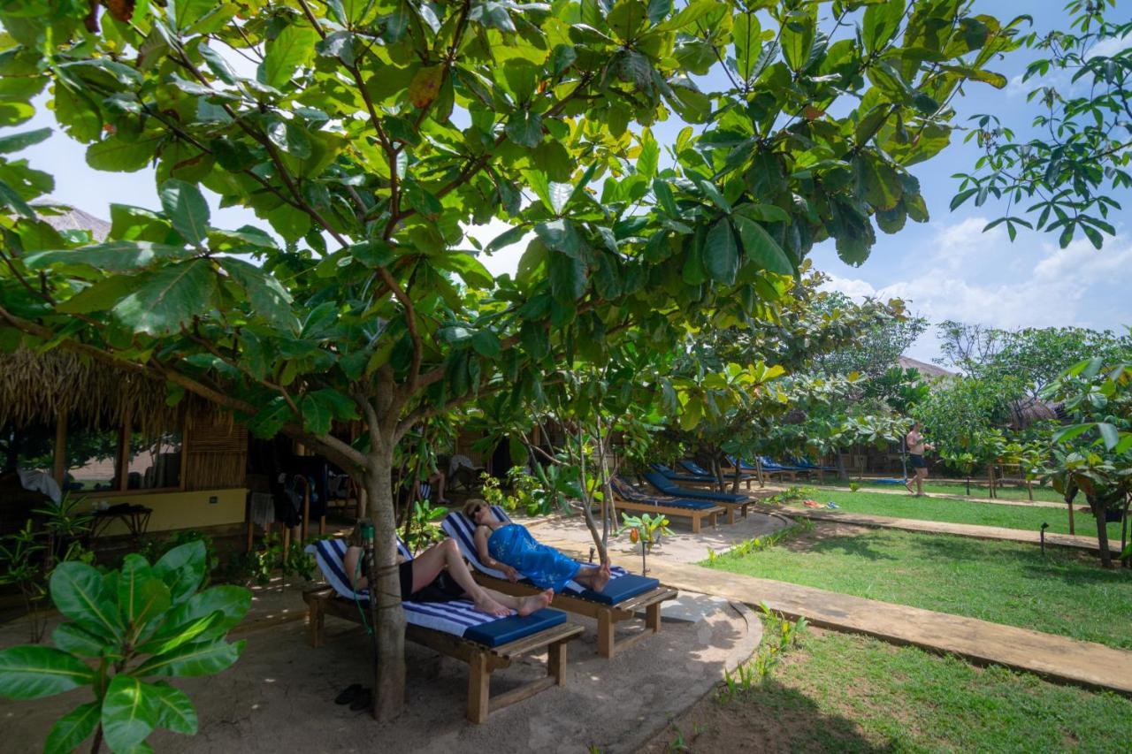 Blue Waters Hotel Arugam Bay Exterior foto